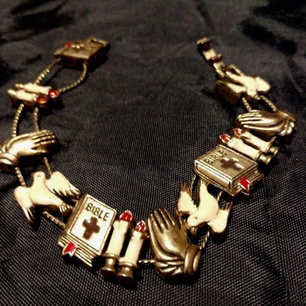 Religious * Bible/Doves/Praying Hands * Bracelet 18k Gold Plated